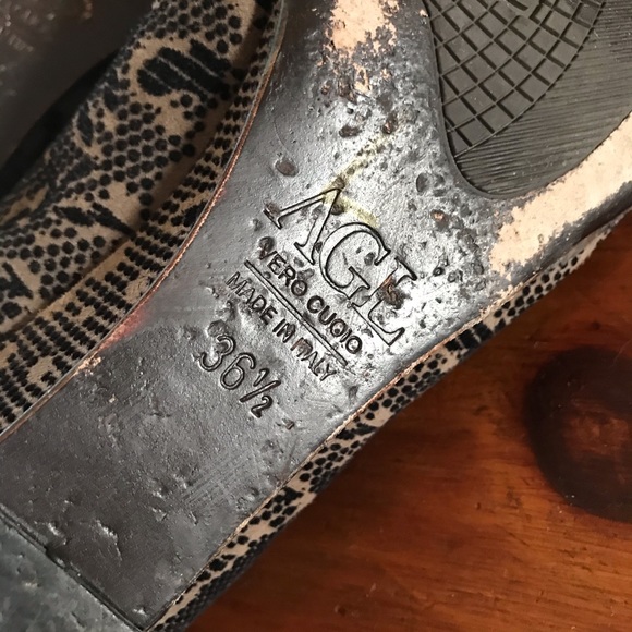 AGL Attilio Giusti Leombruni suede wedge pumps - Picture 8 of 9